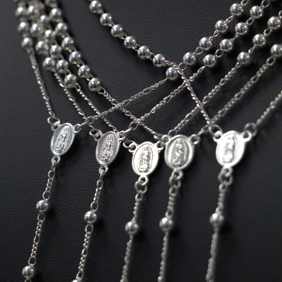 Lote de Cadenas de Plata con Medallas Religiosas
