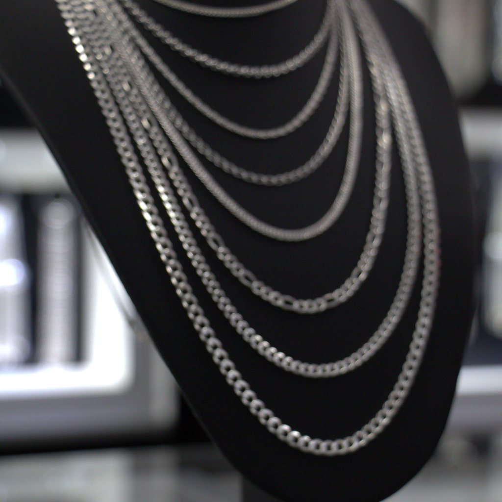 Lote de Cadenas de Plata – Variedad de Tejidos y Grosores