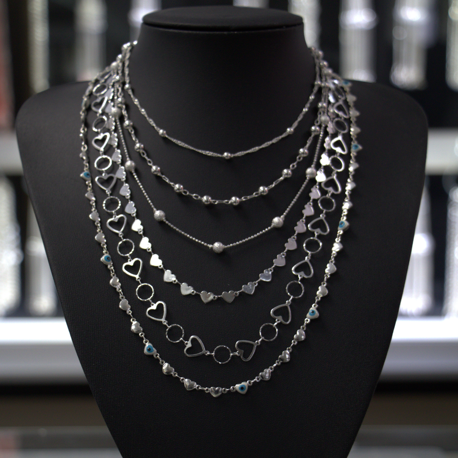 Lote de Collares de Plata con Corazones y Dijes