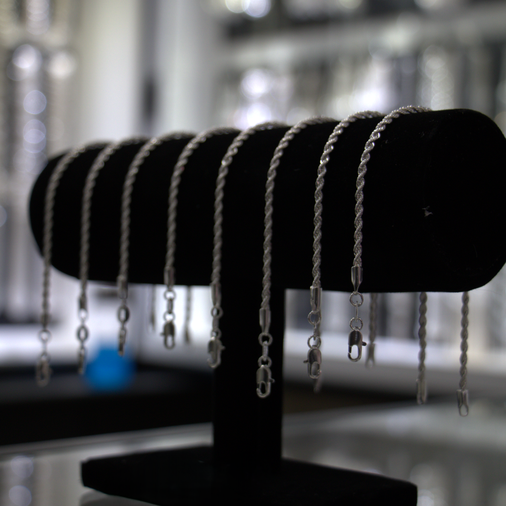 Lote de Pulseras Turbillón de Plata – Diseños Surtidos