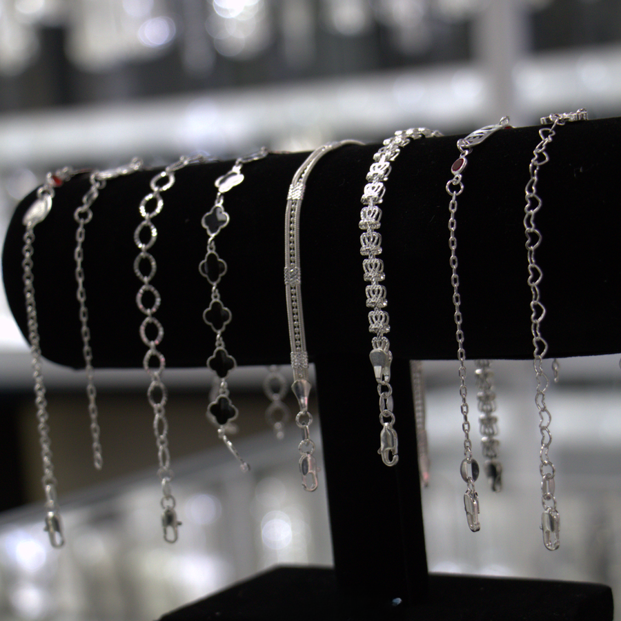 Lote de Pulseras de Plata para Mujer con Dijes