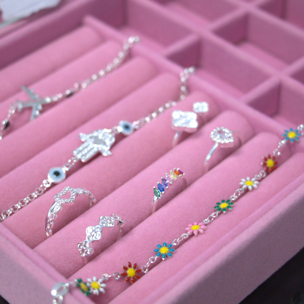 Lote de Pulseras y Anillos de Plata para Mujer – Diseños Surtidos