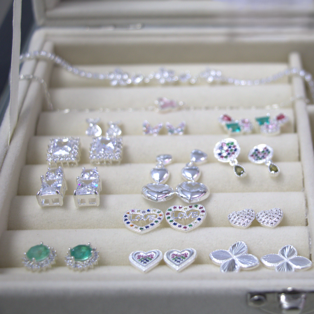 Lote de Pulseras y Aros de Plata para Mujer – Diseños Surtidos
